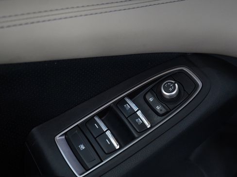 Used 2019 Subaru Ascent Limited w/ Popular Package #2A image 24