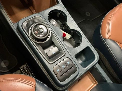 Used 2023 Ford Maverick Lariat FWD image 22