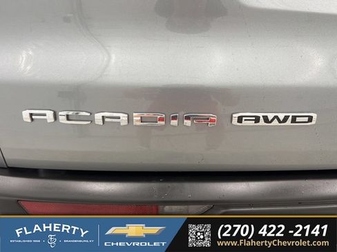 Used 2025 GMC Acadia Elevation AWD/4WD image 17