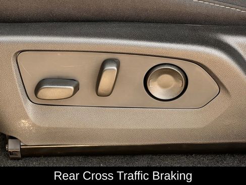 New 2026 GMC Canyon Elevation w/ Convenience Package image 22