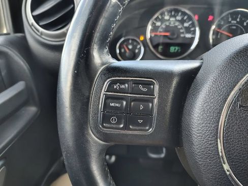 Used 2015 Jeep Wrangler Unlimited Sport AWD/4WD image 11