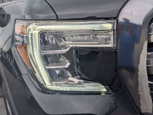 Used 2021 GMC Sierra 1500 AT4 w/ AT4 Carbonpro Edition AWD/4WD image 8