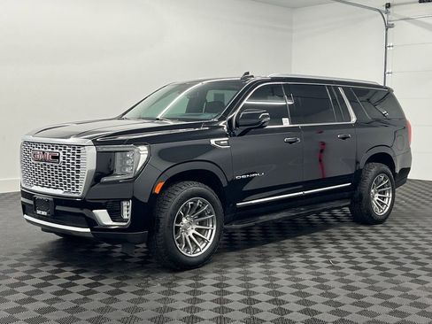 Used 2024 GMC Yukon XL Denali image 1