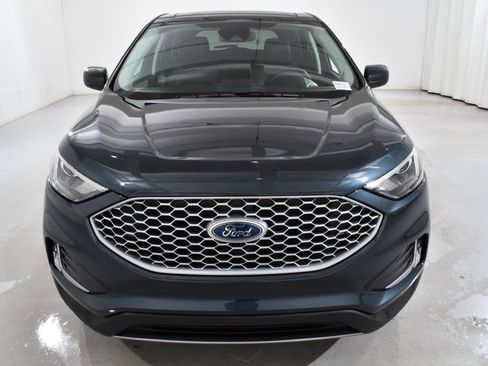 Used 2024 Ford Edge SEL w/ Convenience Package image 3