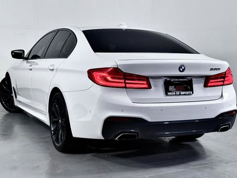 Used 2019 BMW 530i w/ M Sport Package image 9