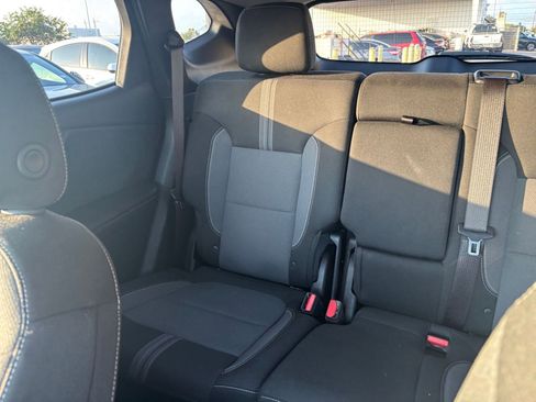 Used 2025 Chevrolet Blazer LT image 39