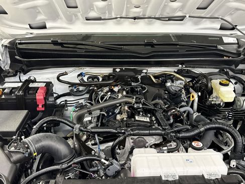 Used 2025 Toyota Tacoma SR5 image 32