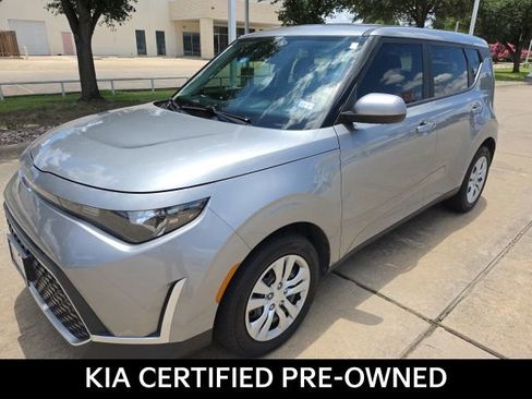 Certified 2023 Kia Soul LX FWD image 1