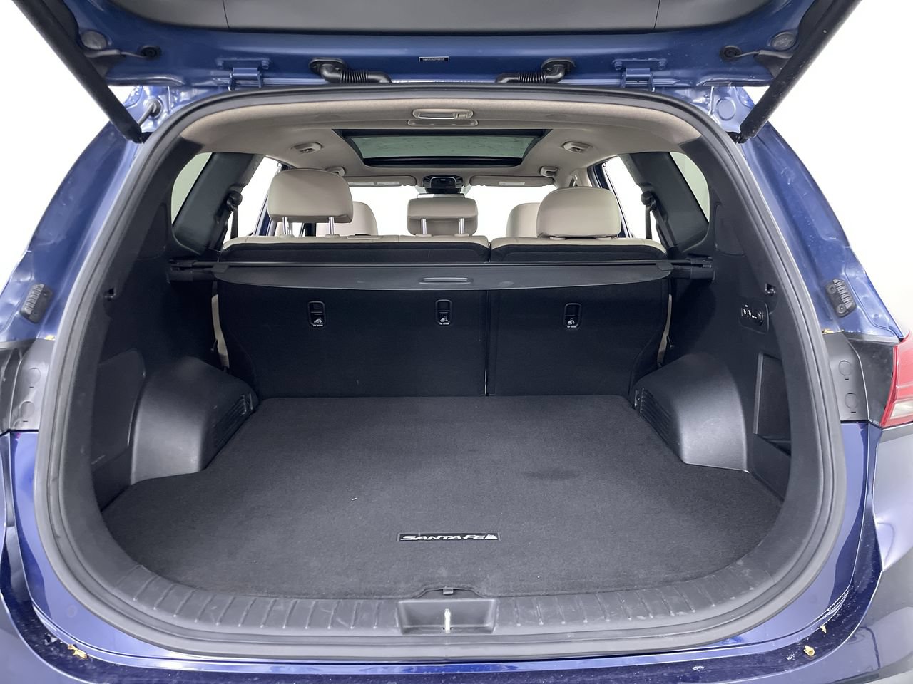 Used 2023 Hyundai Santa Fe Limited w/ Cargo Package AWD/4WD image 24