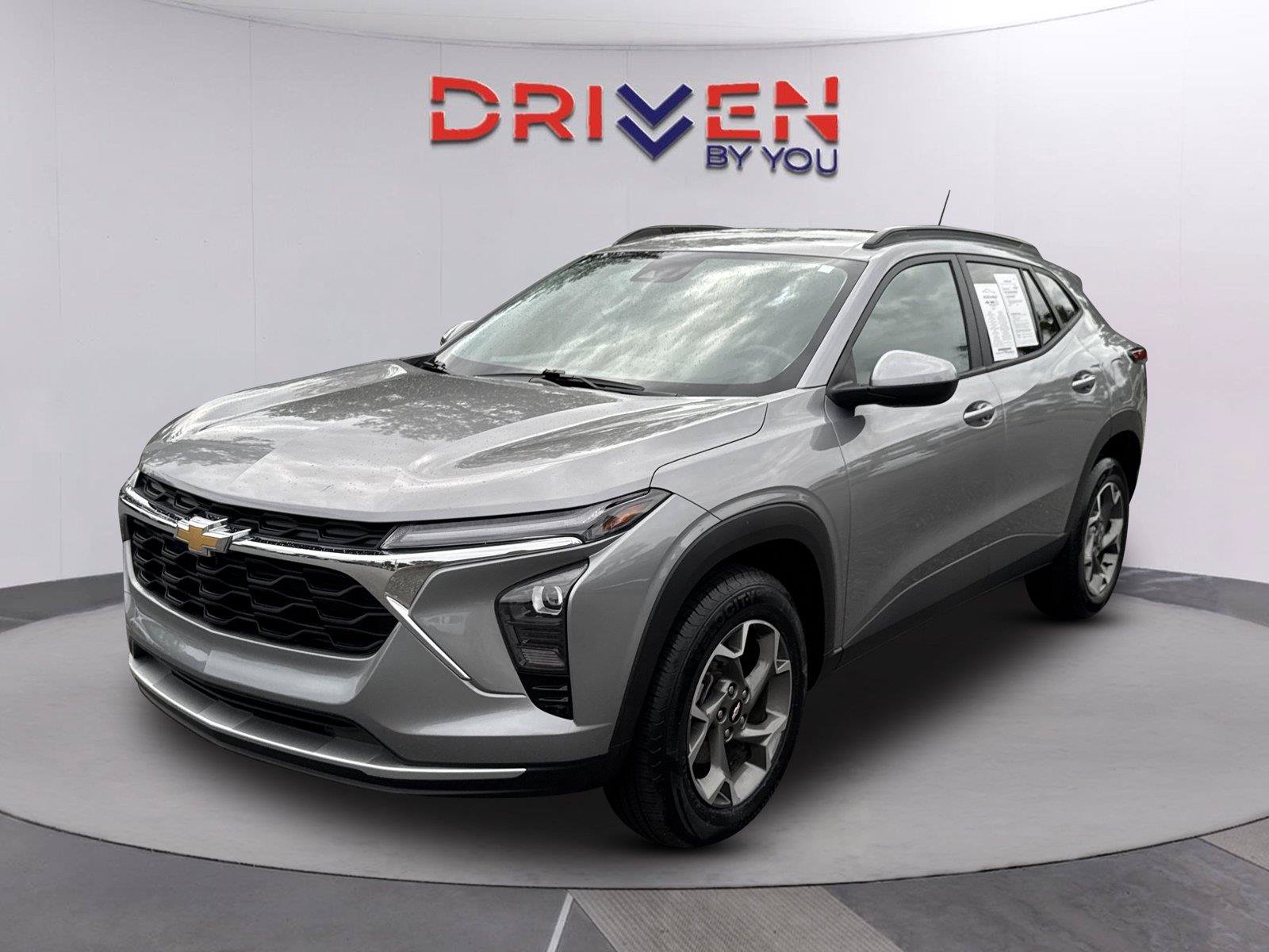 Used 2025 Chevrolet Trax LT w/ Driver Confidence Package FWD image 7