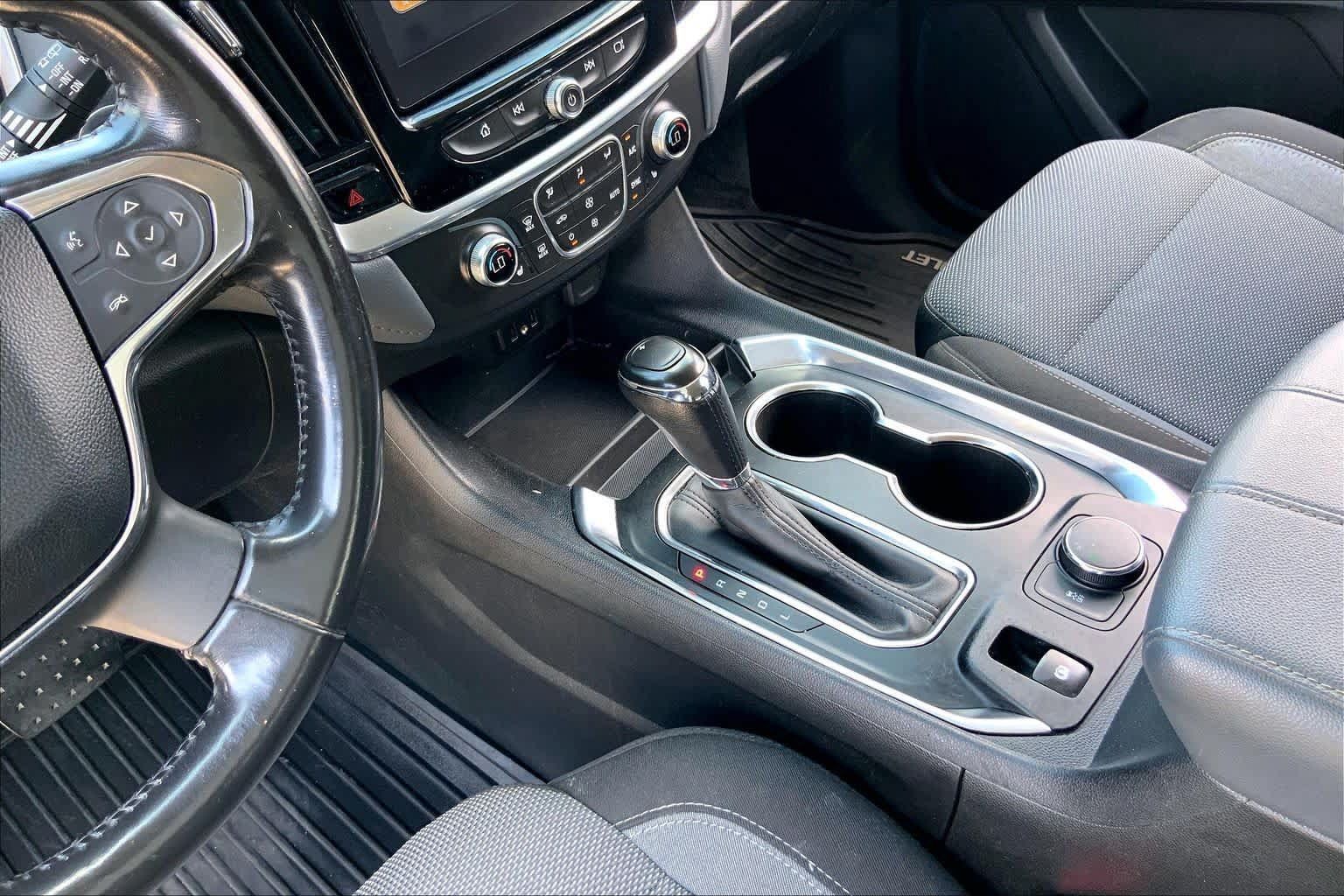 Used 2019 Chevrolet Traverse LT FWD image 16