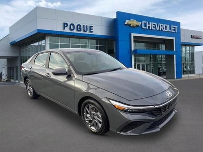 Used 2024 Hyundai Elantra SEL