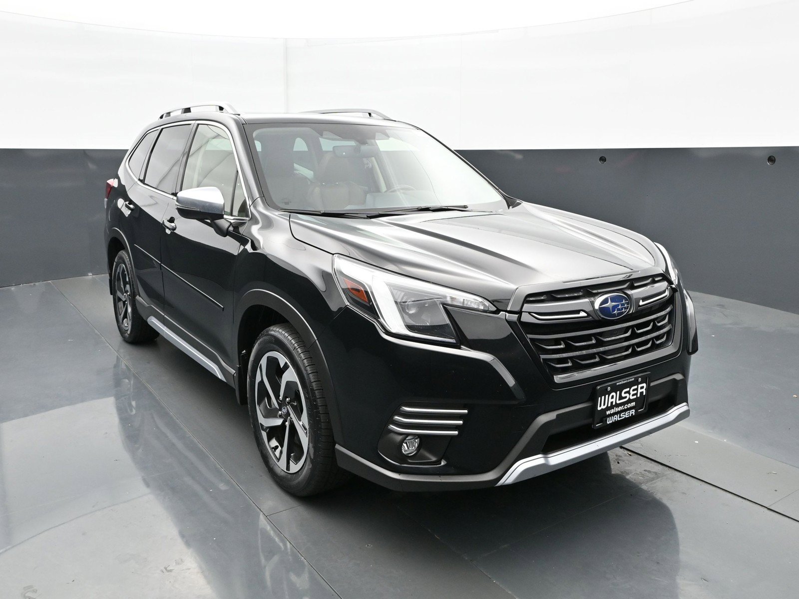 Used 2023 Subaru Forester Touring AWD/4WD image 11