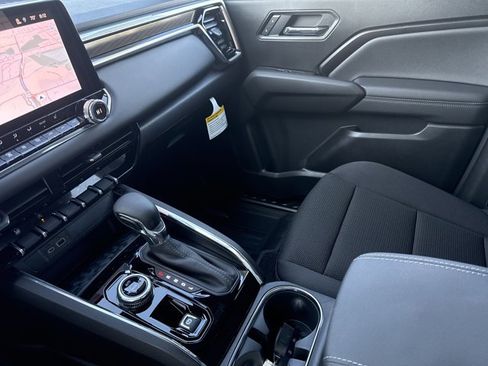 New 2026 GMC Canyon Elevation w/ Convenience Package image 23