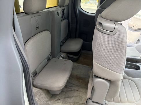 Used 2013 Nissan Frontier S RWD image 12
