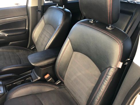 Used 2024 Mitsubishi Outlander Sport AWD image 12