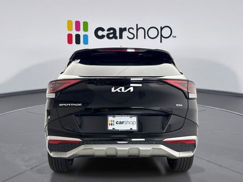 Used 2025 Kia Sportage SX image 4