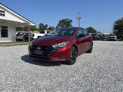 Used 2024 Nissan Versa SR FWD image 1