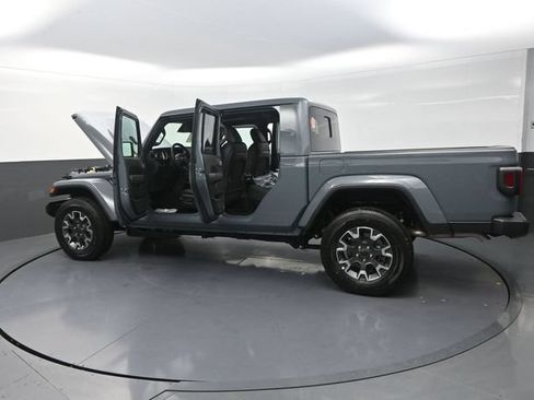 New 2026 Jeep Gladiator Sport AWD/4WD image 34