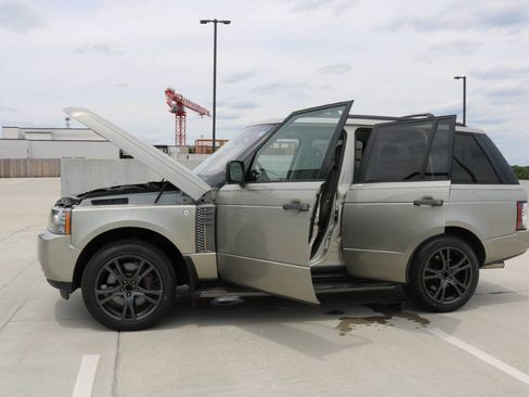 Used 2010 Land Rover Range Rover Supercharged AWD/4WD image 58