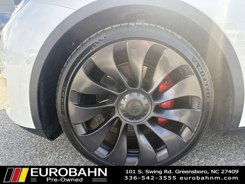 Used 2021 Tesla Model Y Performance image 31