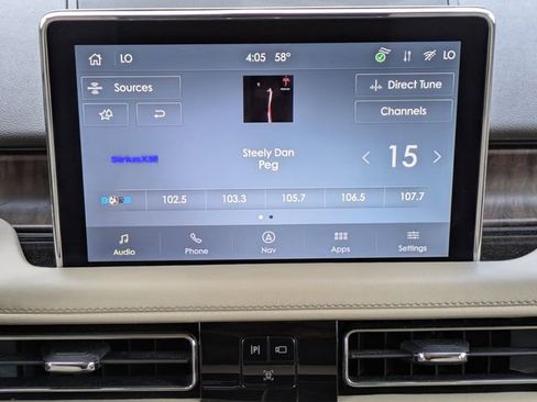 Used 2021 Lincoln Aviator Reserve w/ Equipment Group 201A AWD/4WD image 19