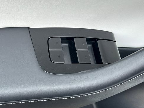 Used 2020 Tesla Model 3 image 12