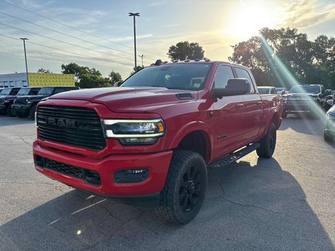 Used 2019 RAM 2500 Laramie w/ Night Edition AWD/4WD image 4