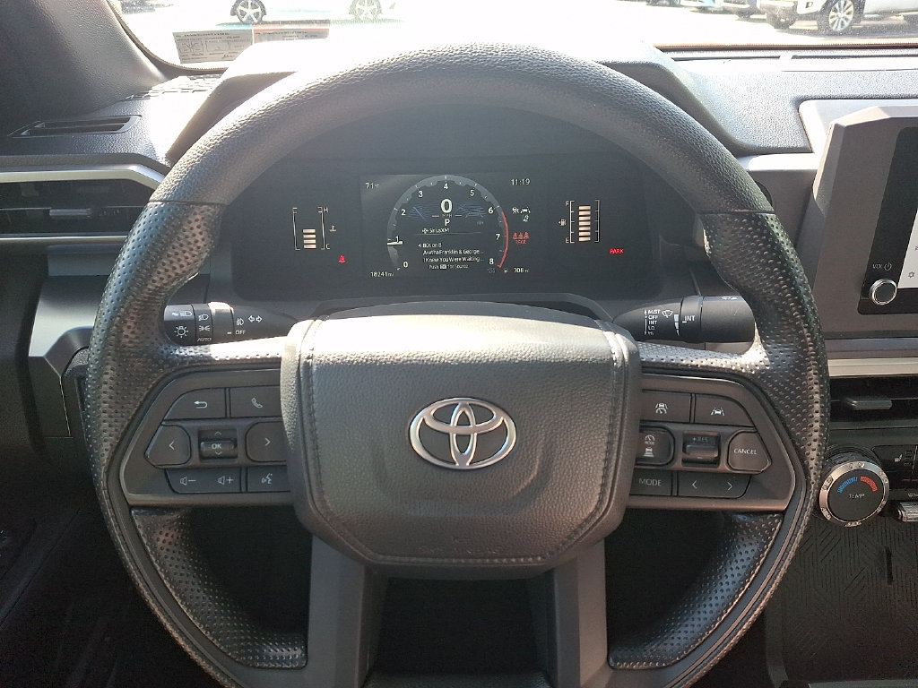 Certified 2025 Toyota Tacoma SR5 AWD/4WD image 18