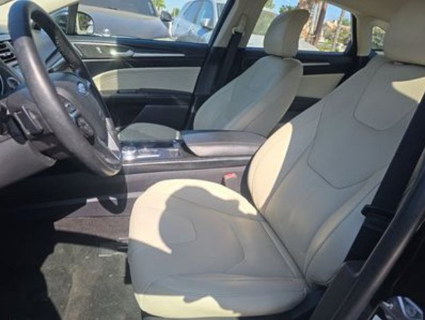 Used 2018 Ford Fusion Titanium AWD/4WD image 6