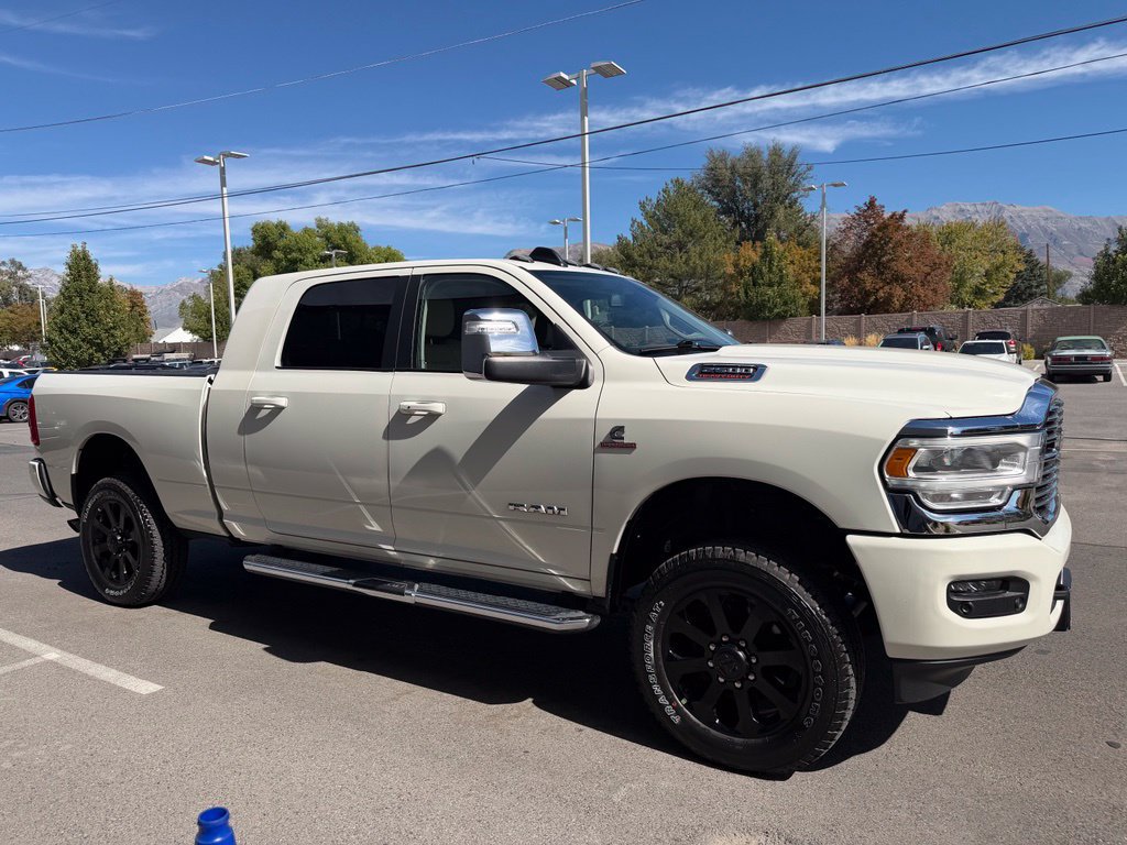 Used 2023 RAM 2500 Laramie AWD/4WD image 7