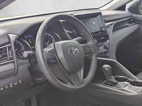Used 2023 Toyota Camry SE FWD image 9