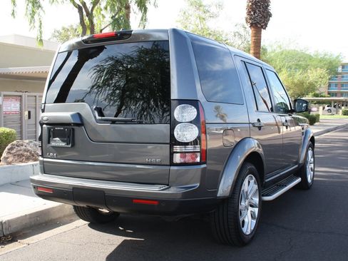 Used 2016 Land Rover LR4 HSE AWD/4WD image 4