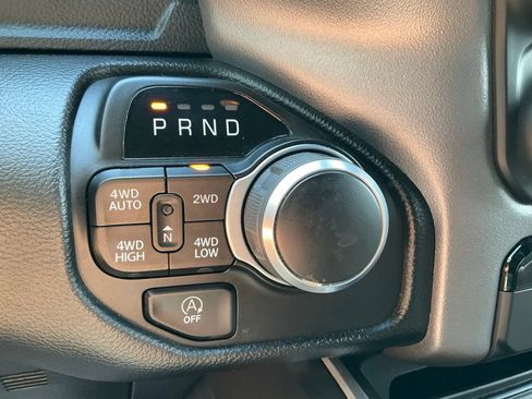 Used 2022 RAM 1500 Big Horn w/ Night Edition AWD/4WD image 9