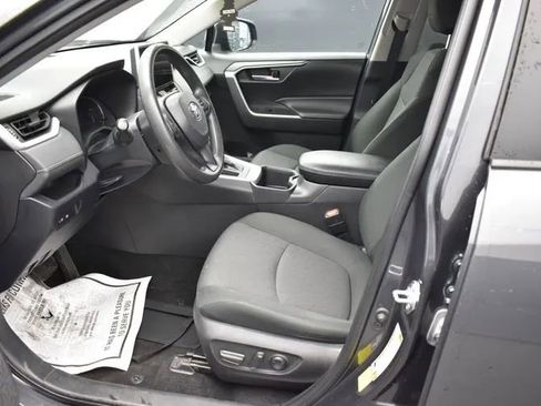 Used 2024 Toyota RAV4 XLE FWD image 14
