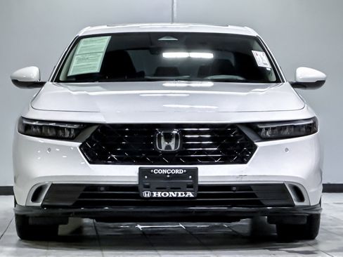 Used 2024 Honda Accord Touring image 5