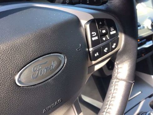 Used 2024 Ford Explorer XLT w/ Equipment Group 202A image 21