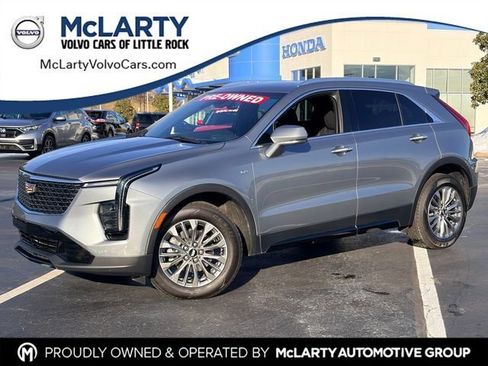 Used 2024 Cadillac XT4 Premium Luxury image 1