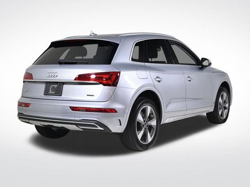 Used 2023 Audi Q5 Prestige w/ Prestige Package image 5
