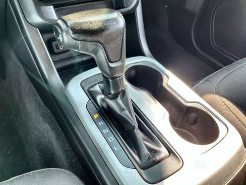 Used 2019 Chevrolet Colorado LT AWD/4WD image 21