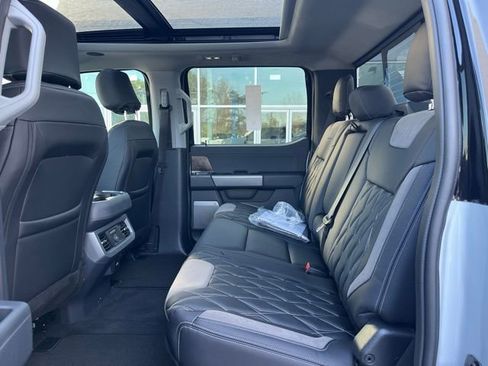 New 2026 Ford F250 Lariat w/ Black Appearance Package image 5