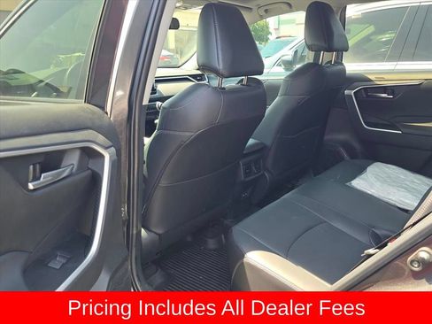 Used 2023 Toyota RAV4 XLE Premium FWD image 7