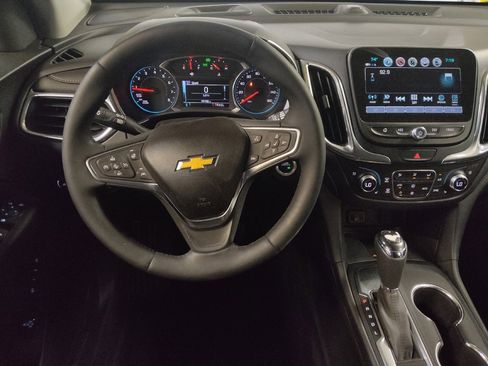 Used 2018 Chevrolet Equinox Premier FWD image 22