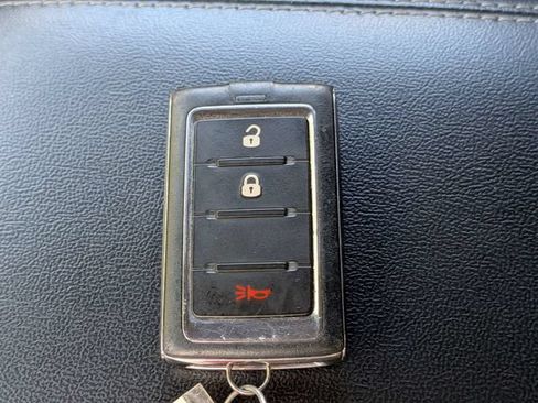 Used 2024 Jeep Grand Cherokee Laredo RWD image 31