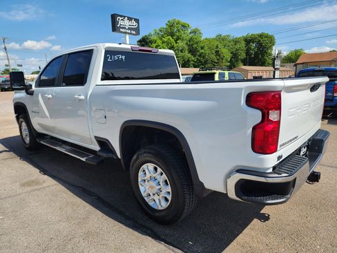 Used 2023 Chevrolet Silverado 2500 LT w/ Convenience Package AWD/4WD image 5