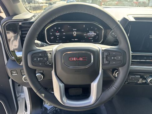 New 2026 GMC Sierra 1500 Elevation AWD/4WD image 11