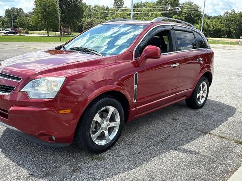 Used 2013 Chevrolet Captiva Sport LT w/ Convenience Package FWD image 1