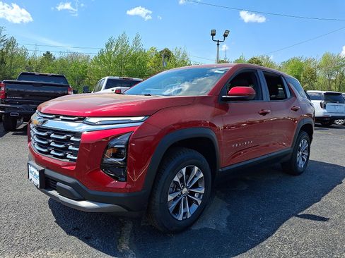 New 2026 Chevrolet Equinox LT AWD/4WD image 3