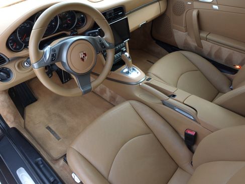 Used 2010 Porsche 911 Carrera image 17