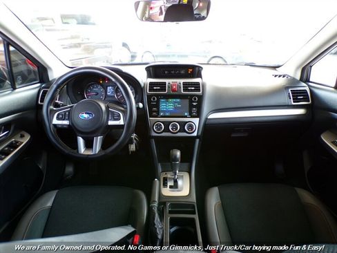 Used 2017 Subaru Crosstrek 2.0i Premium w/ Moonroof Package AWD/4WD image 30